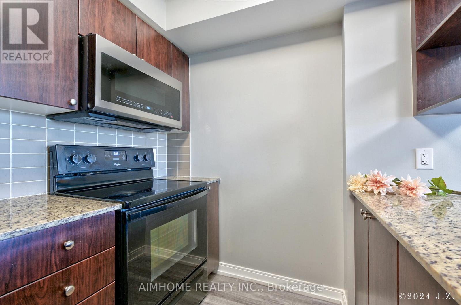 2912 - 181 Village Green Square, Toronto, Ontario  M1S 0K6 - Photo 8 - E13089480