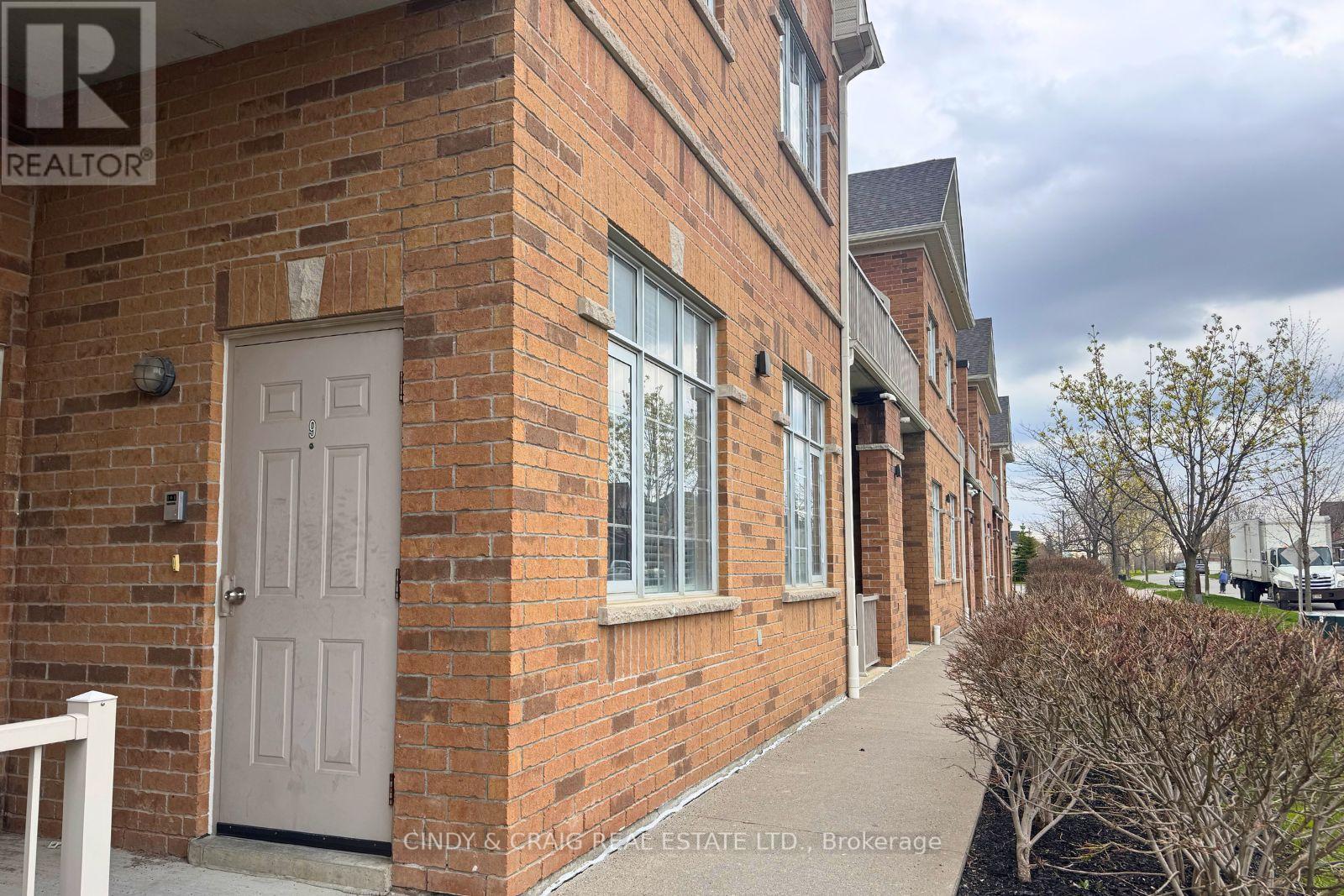 9 - 15 Rosswell Drive, Clarington, Ontario  L1E 0B9 - Photo 1 - E13089486
