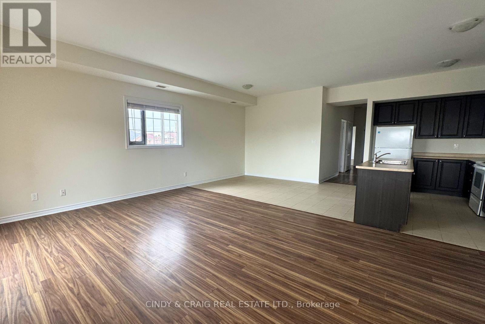 9 - 15 Rosswell Drive, Clarington, Ontario  L1E 0B9 - Photo 4 - E13089486