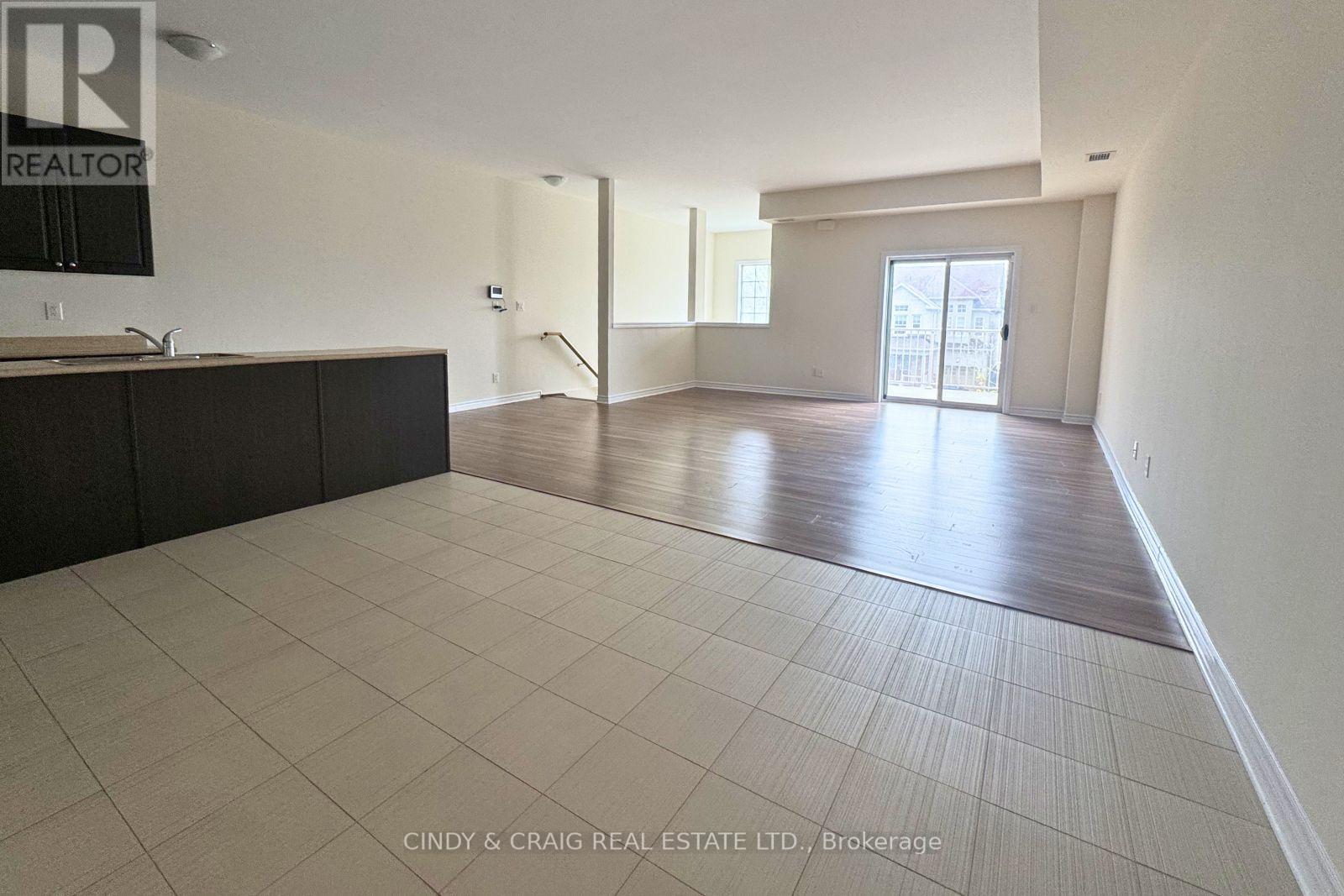 11 - 15 Rosswell Drive, Clarington, Ontario  L1E 0B9 - Photo 5 - E13089522