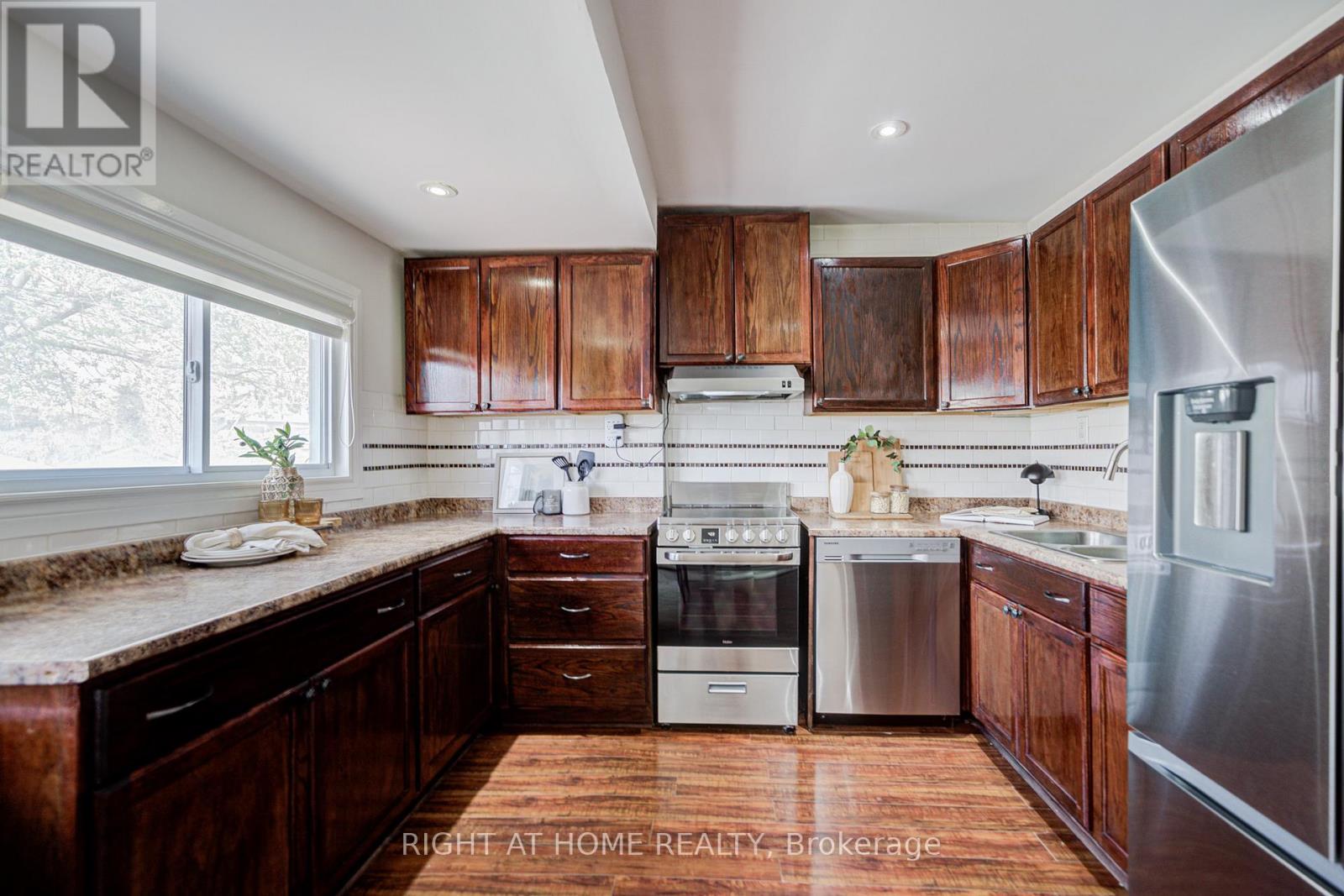 61 Beatty Road, Ajax, Ontario  L1S 1Z1 - Photo 25 - E13089906