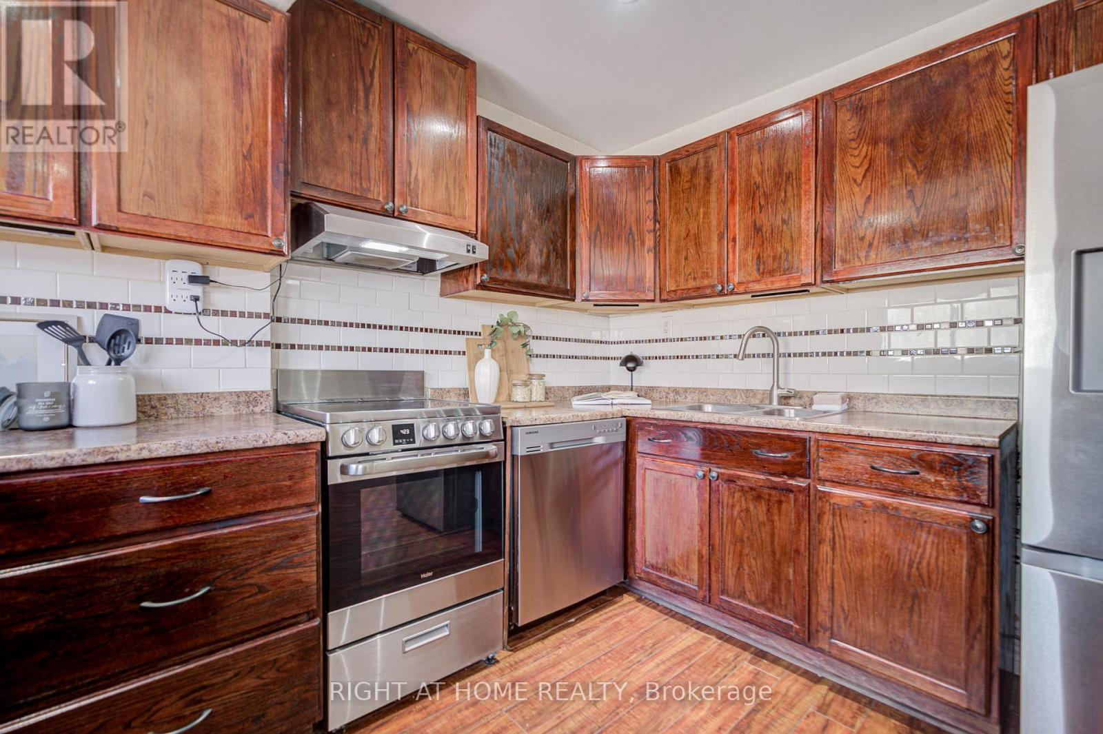 61 Beatty Road, Ajax, Ontario  L1S 1Z1 - Photo 26 - E13089906