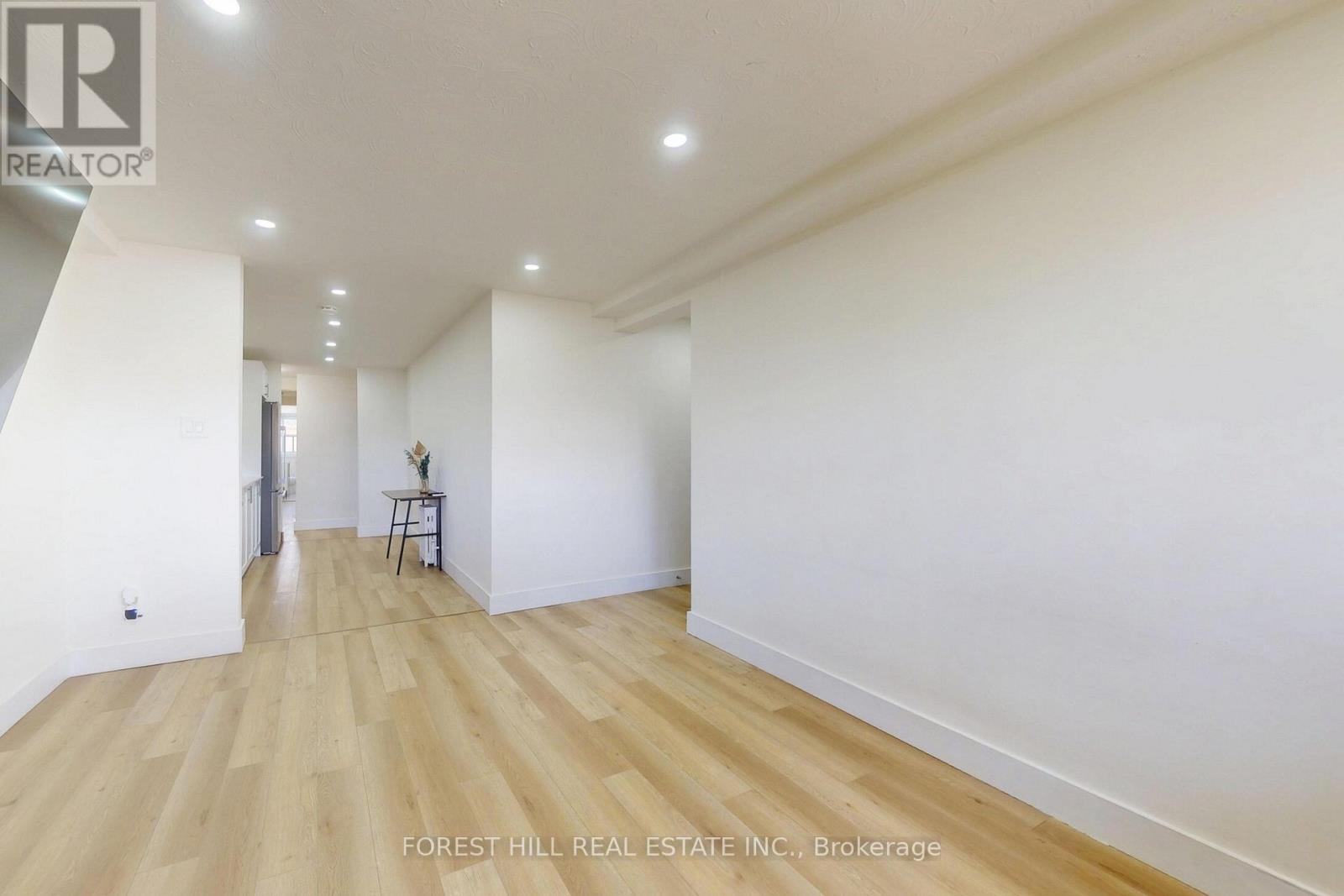 1 - 29 Wesley Street, Toronto, Ontario  M8Y 2W5 - Photo 3 - W13073226