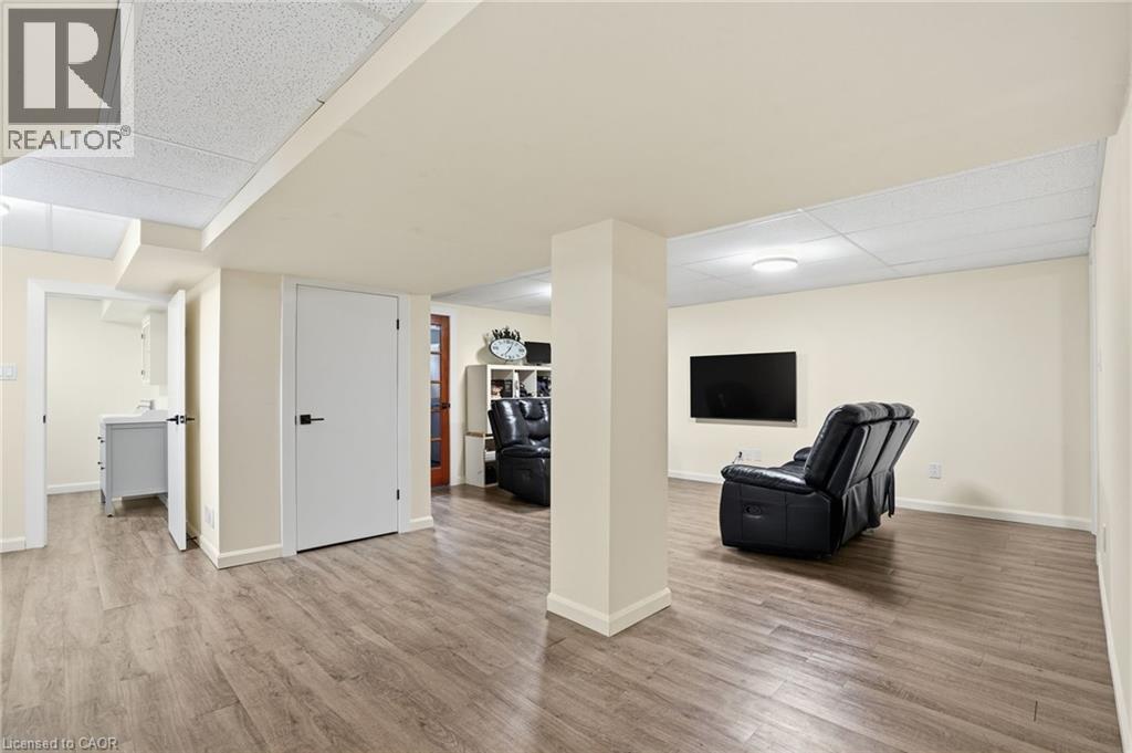 14 Edinburgh Drive, St. Catharines, Ontario  L2M 3H1 - Photo 17 - 40826768