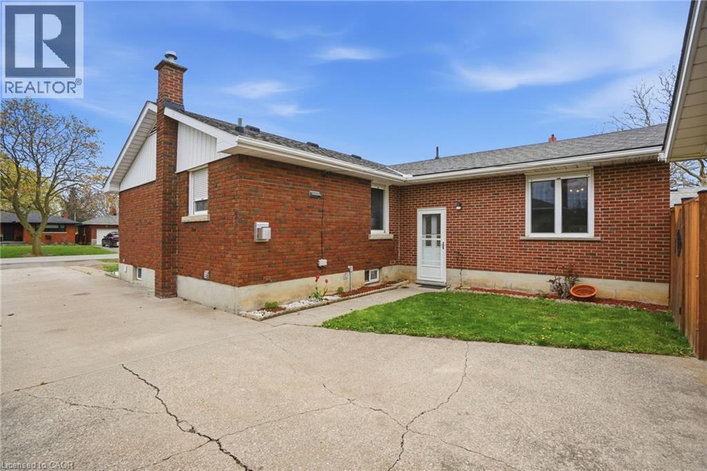 14 Edinburgh Drive, St. Catharines, Ontario  L2M 3H1 - Photo 31 - 40826768