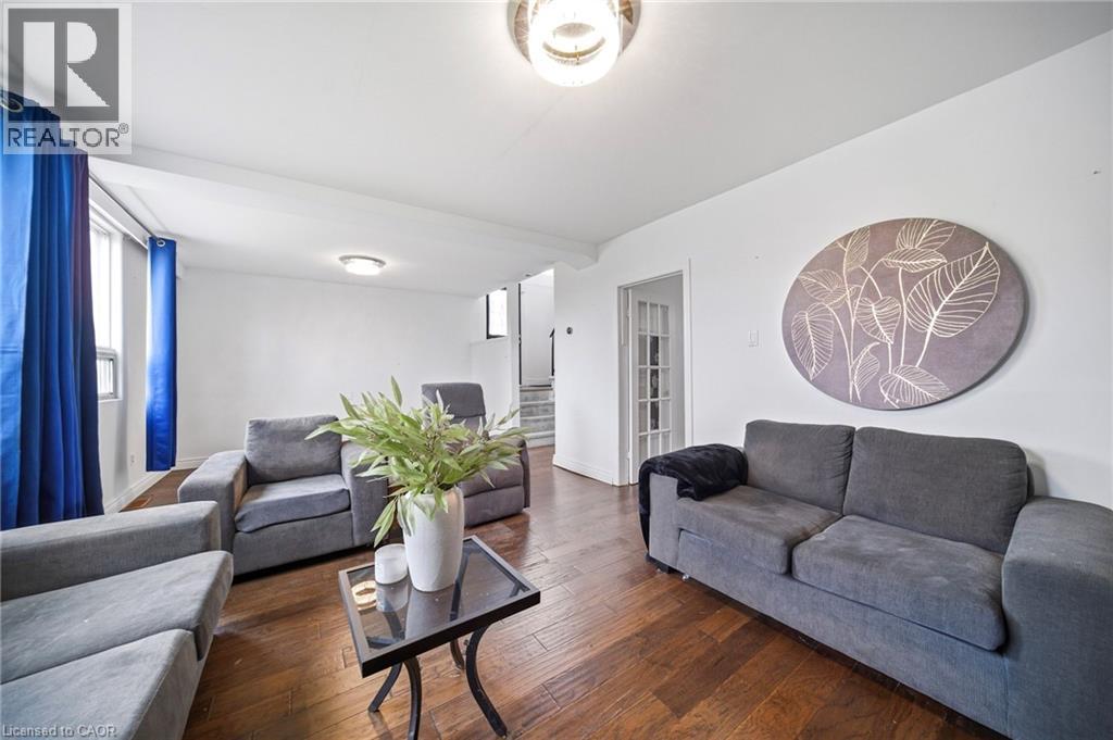 471 Seabourne Drive, Oakville, Ontario  L6L 4E9 - Photo 4 - 40824091