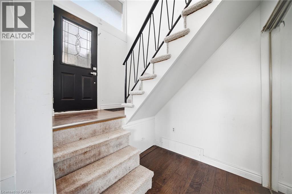 471 Seabourne Drive, Oakville, Ontario  L6L 4E9 - Photo 5 - 40824091