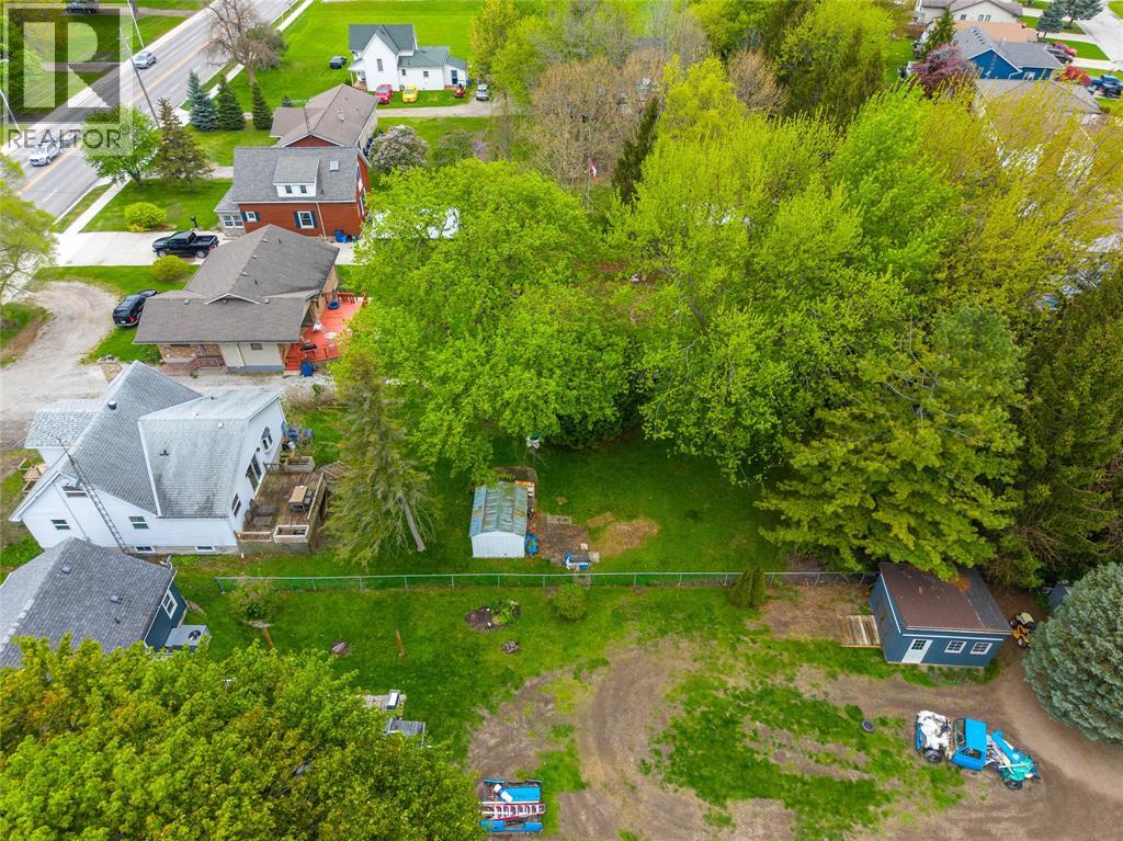 1736 Dufferin Avenue, Wallaceburg, Ontario  N8A 2X4 - Photo 44 - 26010234