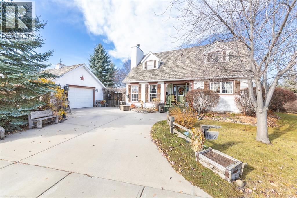 3002 67 Avenue, Lloydminster, Alberta  T9V 3H8 - Photo 1 - A2301528