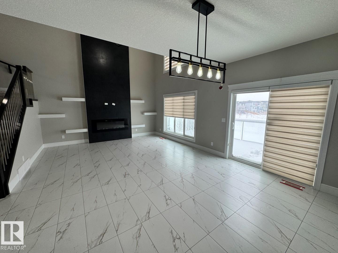 8729 Mayday Ln SW, Edmonton, Alberta  T6X 2L3 - Photo 4 - E4475075