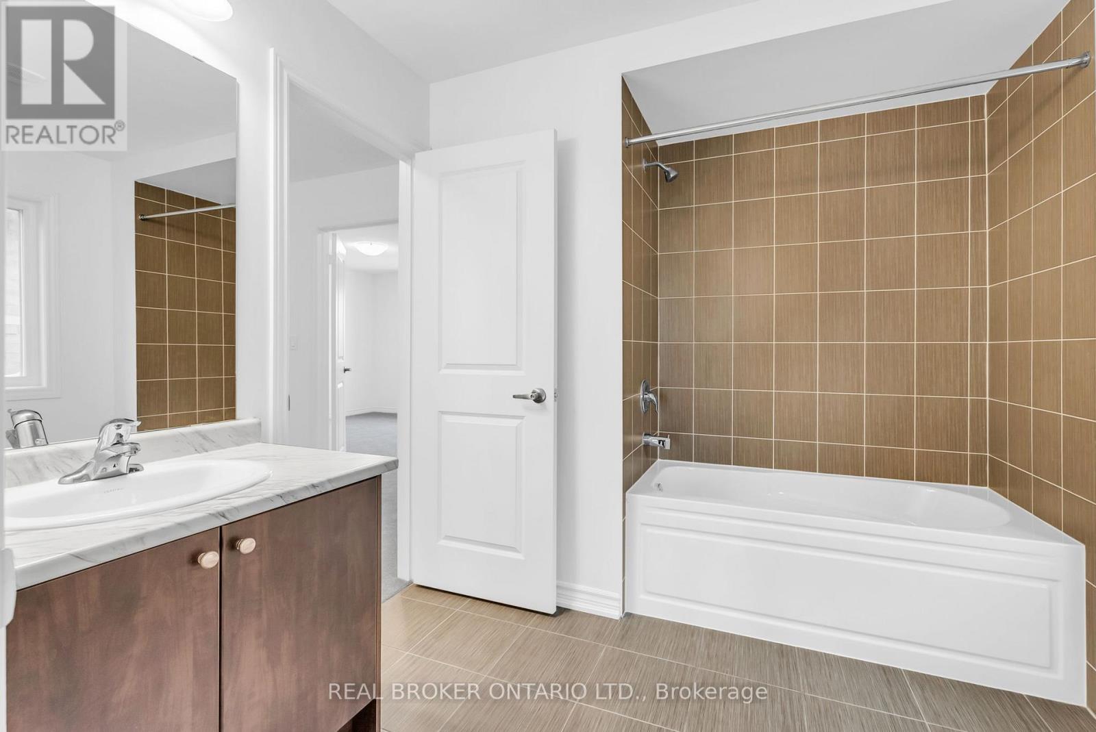 398 Vandusen Avenue, Southgate, Ontario  N0C 1B0 - Photo 34 - X12979546