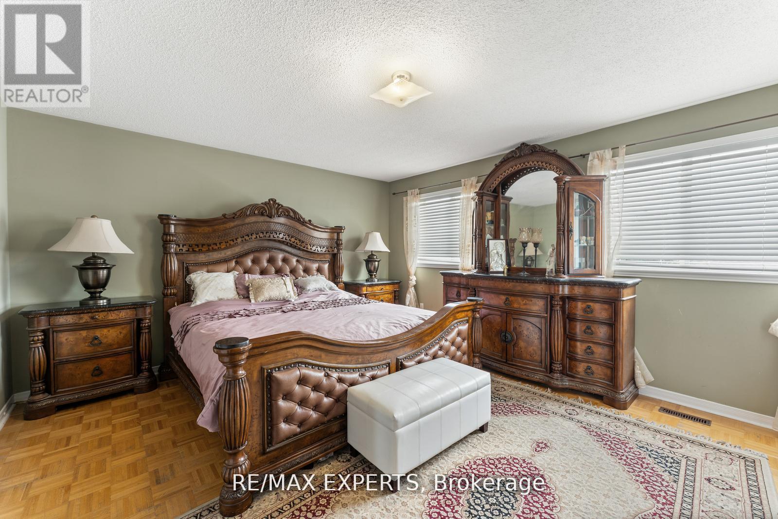 19 Maximillian Street, Vaughan, Ontario  L4H 2S6 - Photo 10 - N13089624