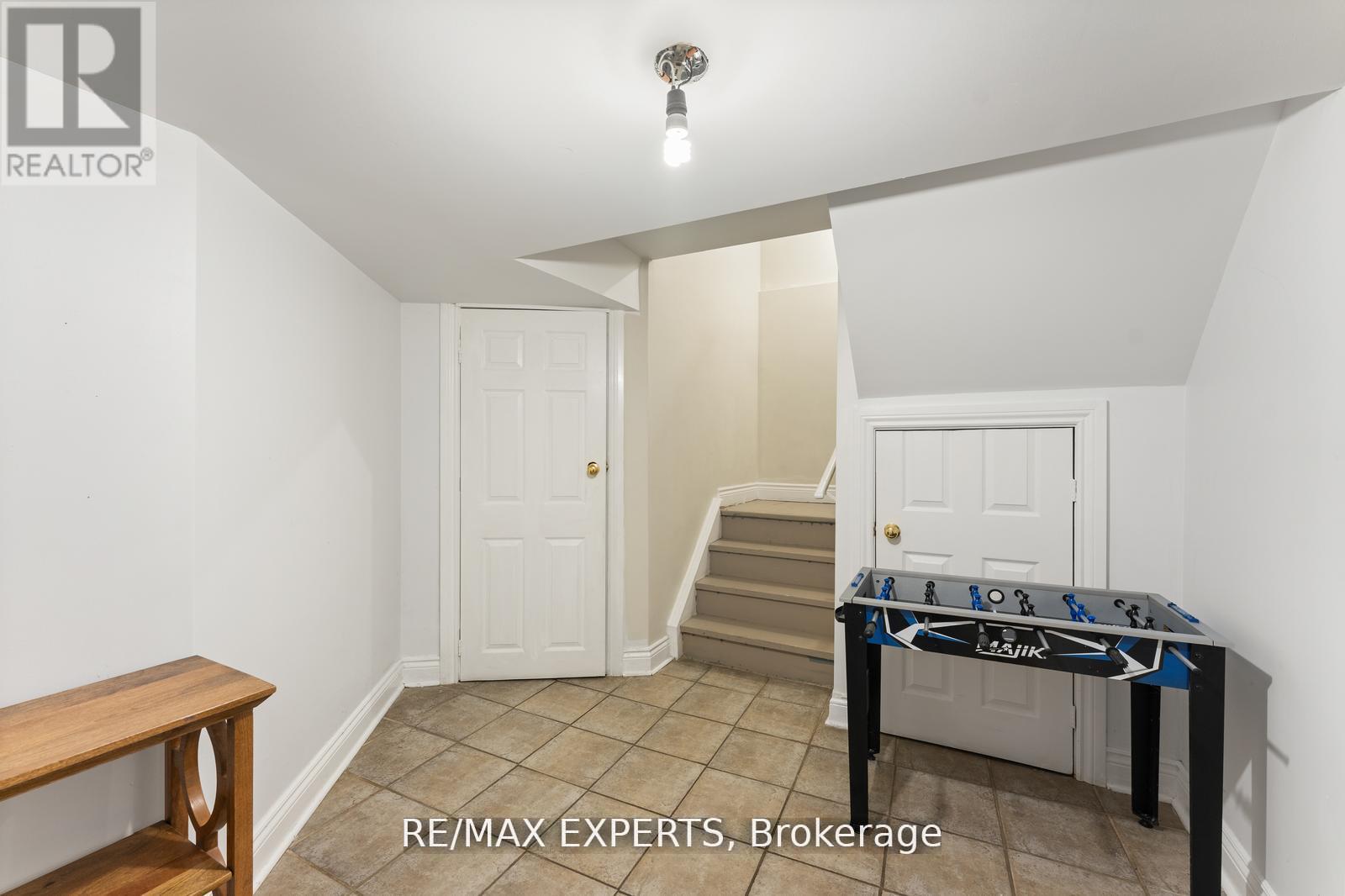 19 Maximillian Street, Vaughan, Ontario  L4H 2S6 - Photo 15 - N13089624