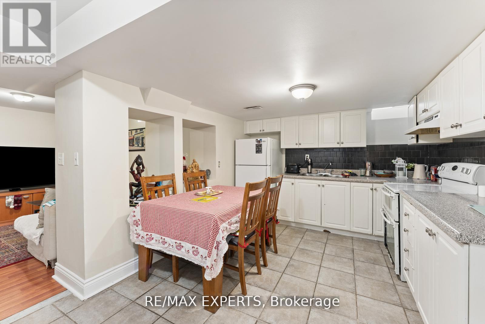 19 Maximillian Street, Vaughan, Ontario  L4H 2S6 - Photo 16 - N13089624