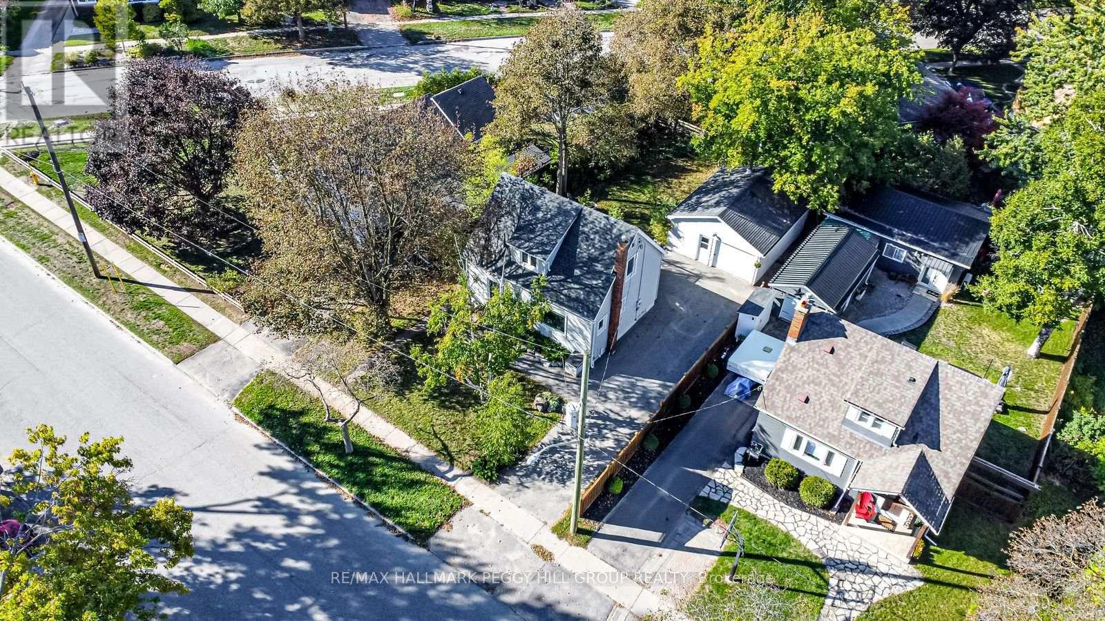 10 Holgate Street, Barrie, Ontario  L4N 2T5 - Photo 19 - S13089578
