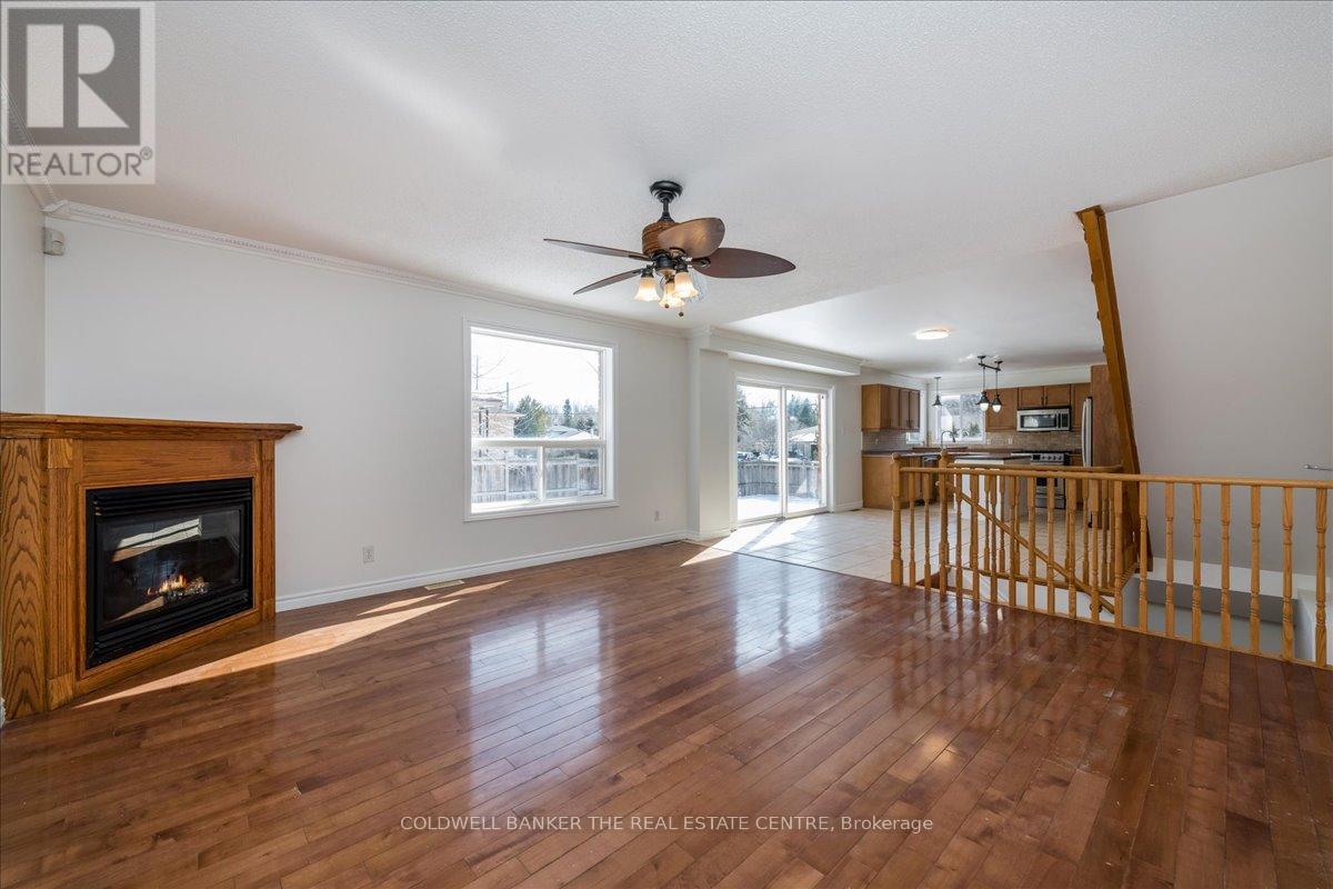 229 Sproule Drive, Barrie, Ontario  L4N 0P4 - Photo 10 - S13089702