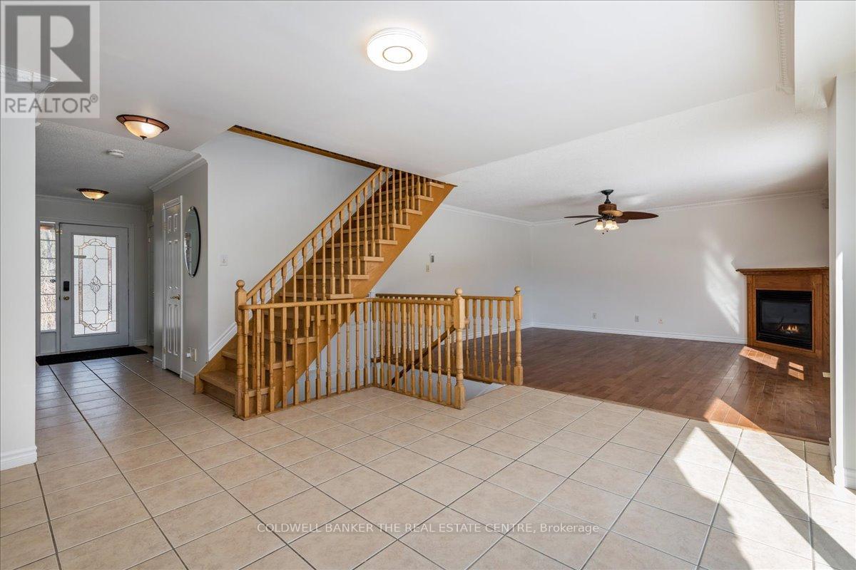 229 Sproule Drive, Barrie, Ontario  L4N 0P4 - Photo 8 - S13089702