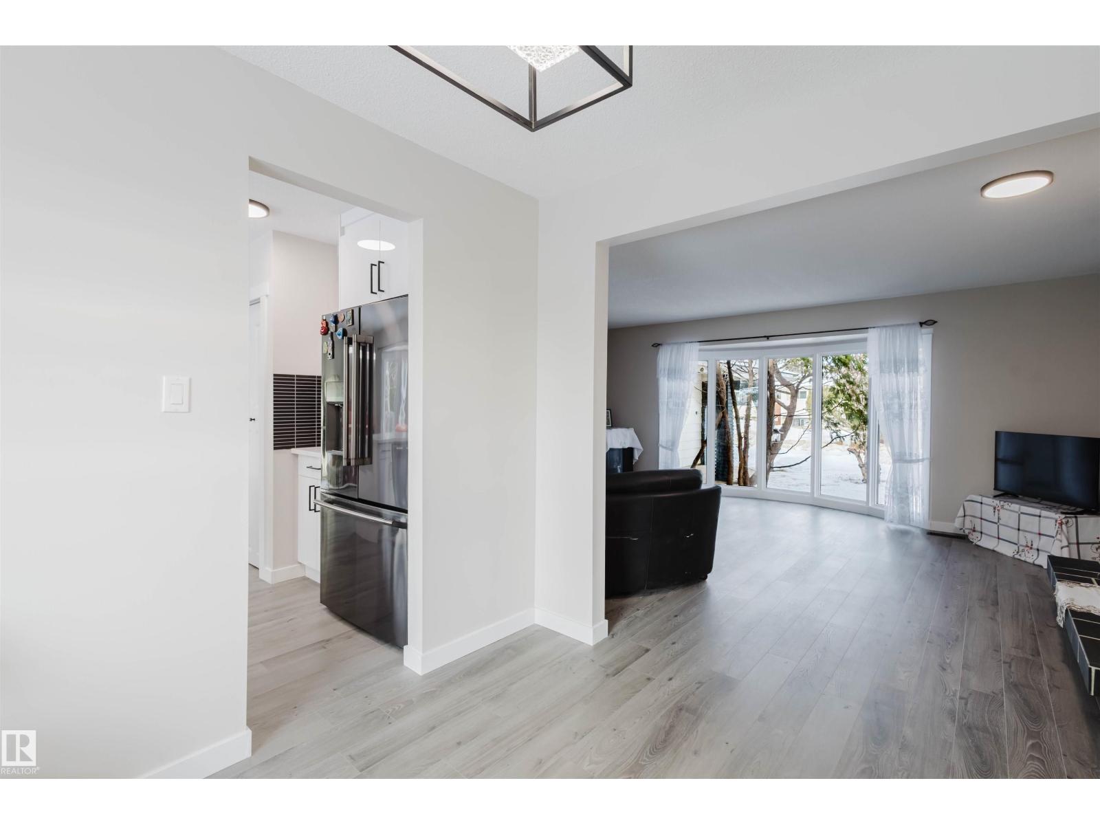 10423 35 Av Nw, Edmonton, Alberta  T6J 2M8 - Photo 12 - E4485938