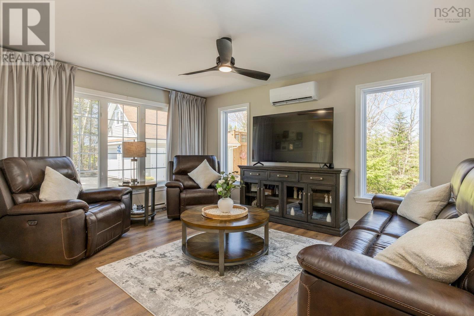 569 Lakecrest Drive, Middle Sackville, Nova Scotia  B4E 3L4 - Photo 9 - 202609872