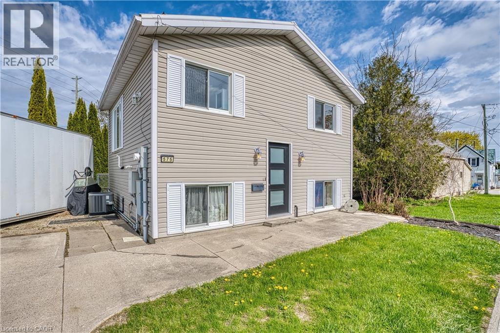 575 Salisbury Avenue S, Listowel, Ontario  N4W 1Y8 - Photo 2 - 40827203