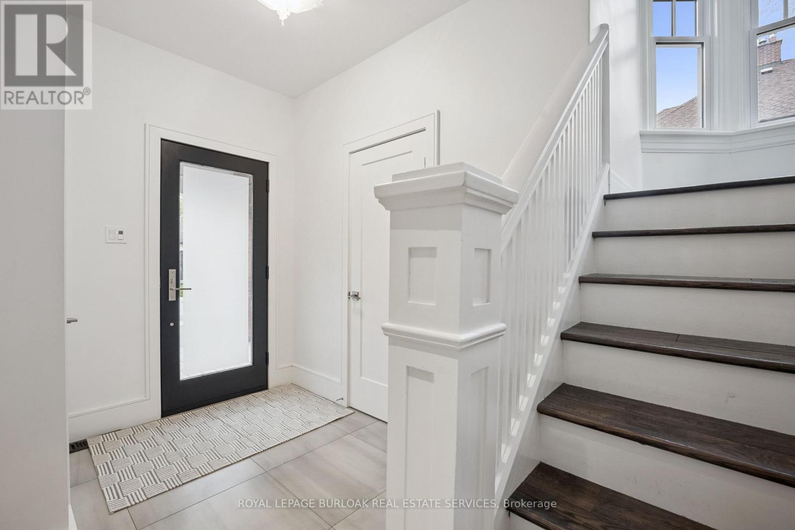 518 Hager Avenue, Burlington, Ontario  L7S 1P3 - Photo 4 - W13089564