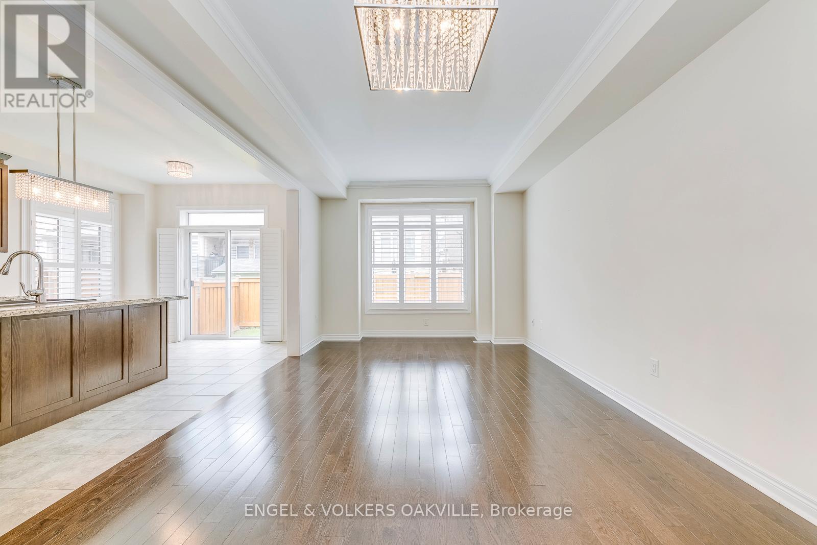 353 Leadwood Gate, Oakville, Ontario  L6M 1L7 - Photo 10 - W13089626