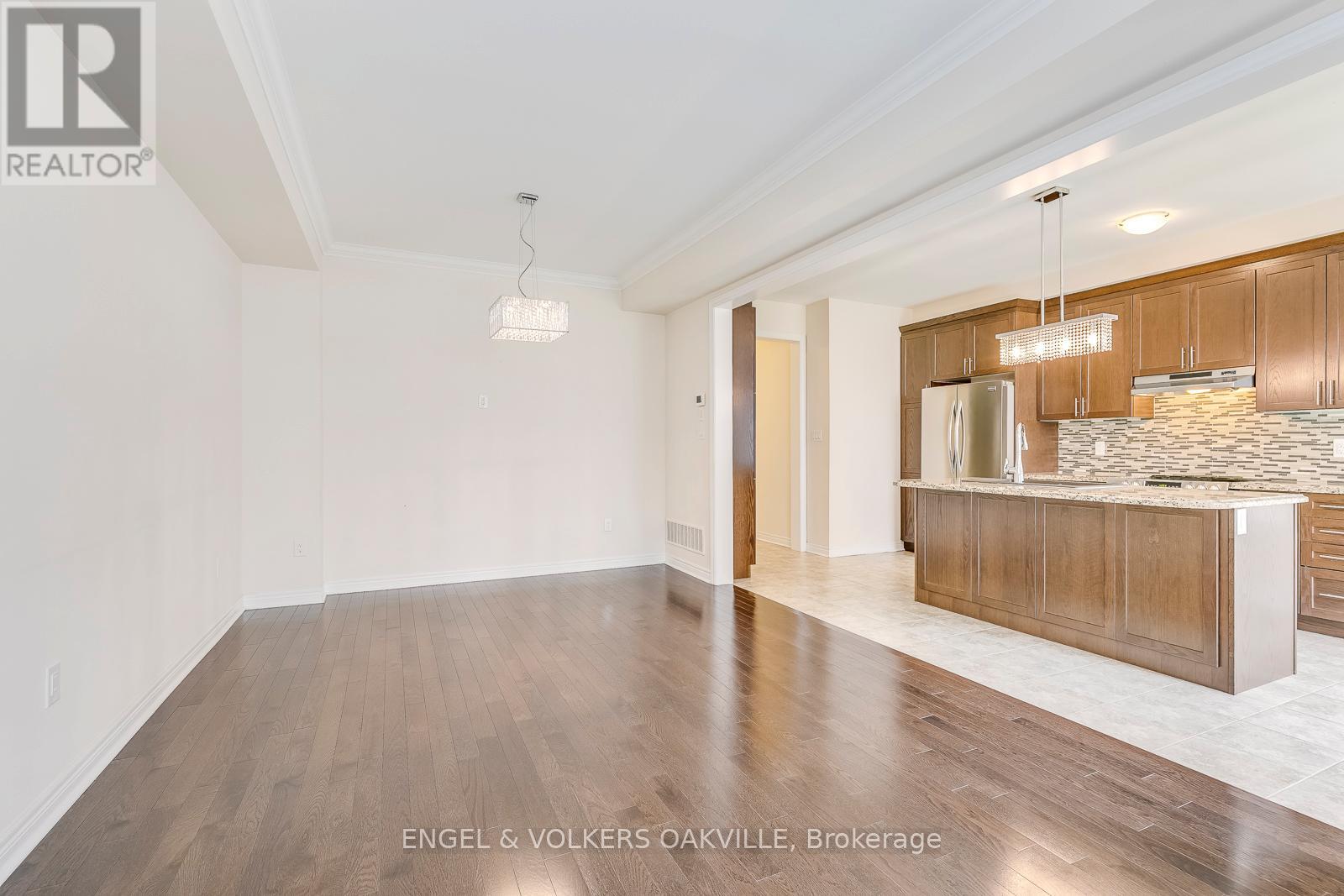 353 Leadwood Gate, Oakville, Ontario  L6M 1L7 - Photo 12 - W13089626