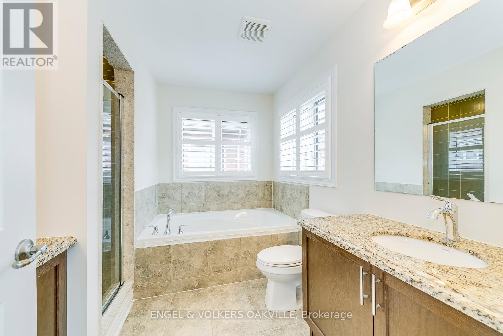 353 Leadwood Gate, Oakville, Ontario  L6M 1L7 - Photo 19 - W13089626