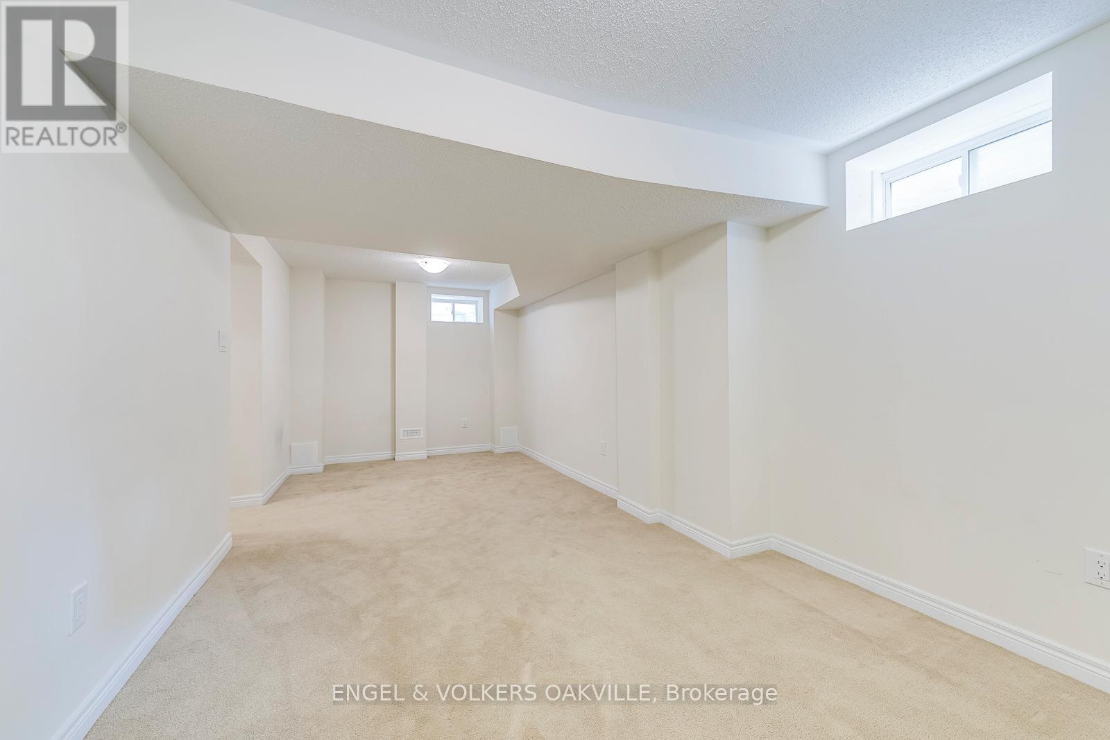 353 Leadwood Gate, Oakville, Ontario  L6M 1L7 - Photo 30 - W13089626