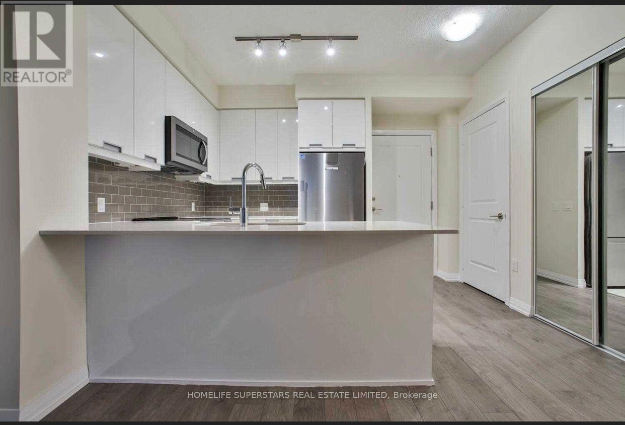 1004 - 65 Watergarden Drive, Mississauga, Ontario  L5R 1B2 - Photo 5 - W13089632