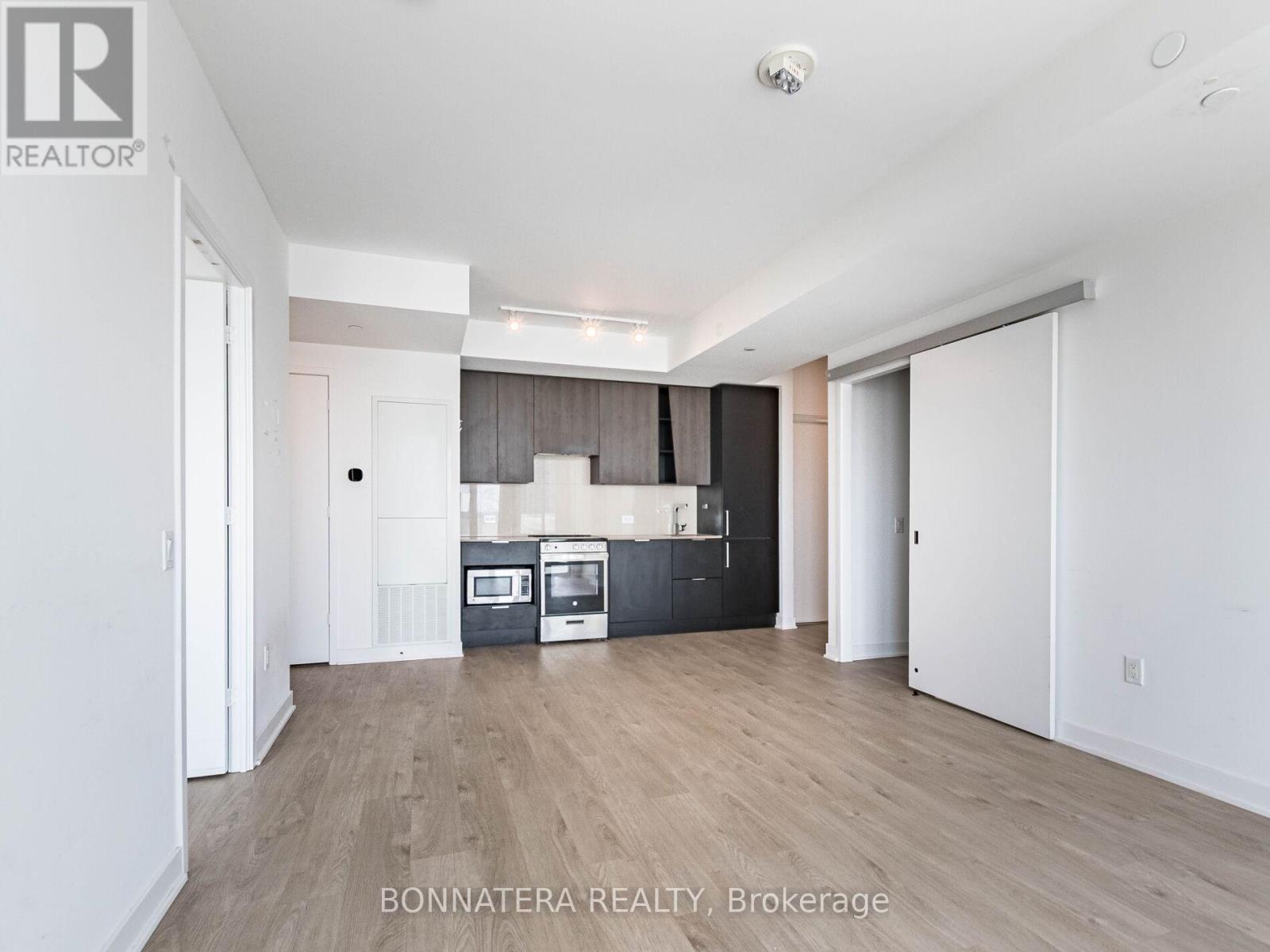 906 - 3900 Confederation Parkway, Mississauga, Ontario  L5B 0L4 - Photo 13 - W13089670