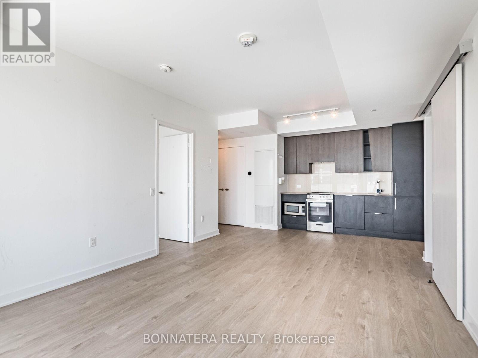 906 - 3900 Confederation Parkway, Mississauga, Ontario  L5B 0L4 - Photo 14 - W13089670