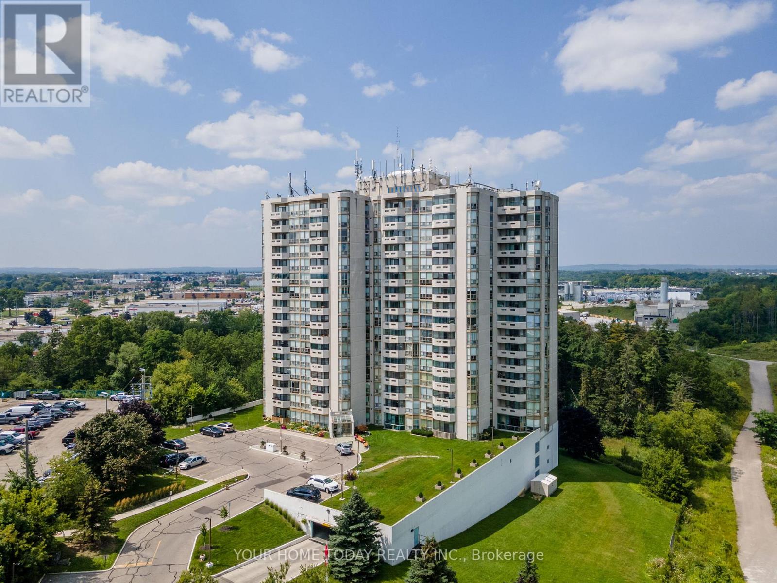 201 - 20 Mcfarlane Drive, Halton Hills, Ontario  L7G 5J8 - Photo 1 - W13089674