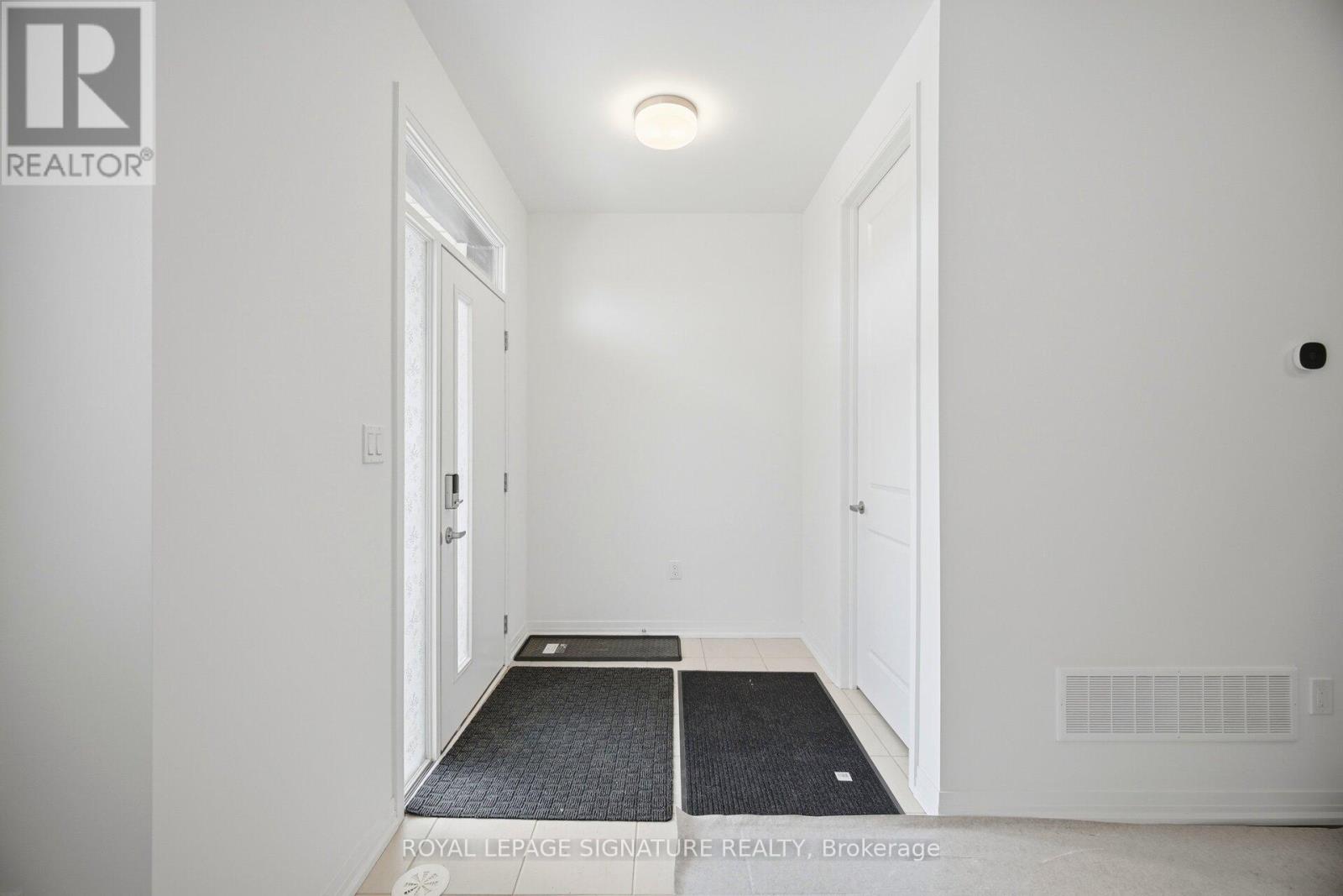 7 Moosehead Drive, Brampton, Ontario  L7A 5L9 - Photo 5 - W13089708