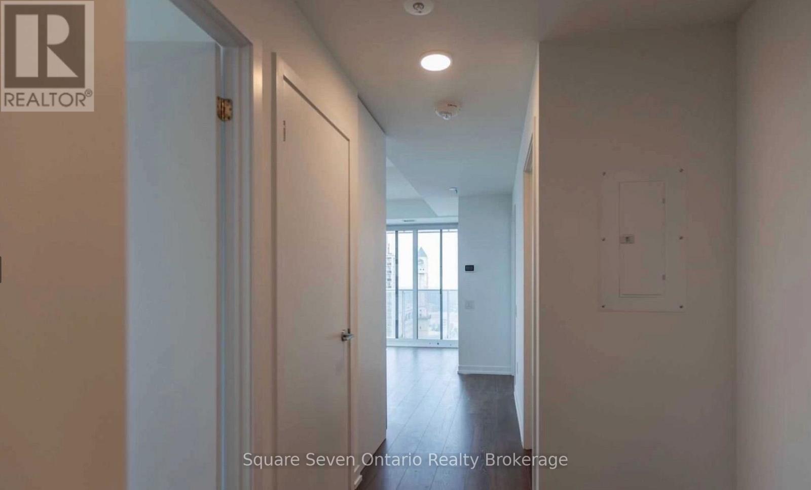 1904 - 4065 Confederation Parkway, Mississauga, Ontario  L5B 0L4 - Photo 6 - W13089812
