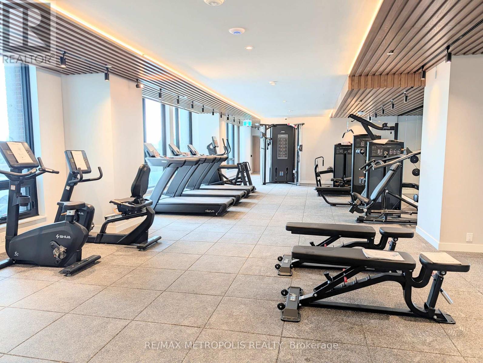 2704 - 1185 Dupont Street, Toronto, Ontario  M6H 0G5 - Photo 15 - W13089822