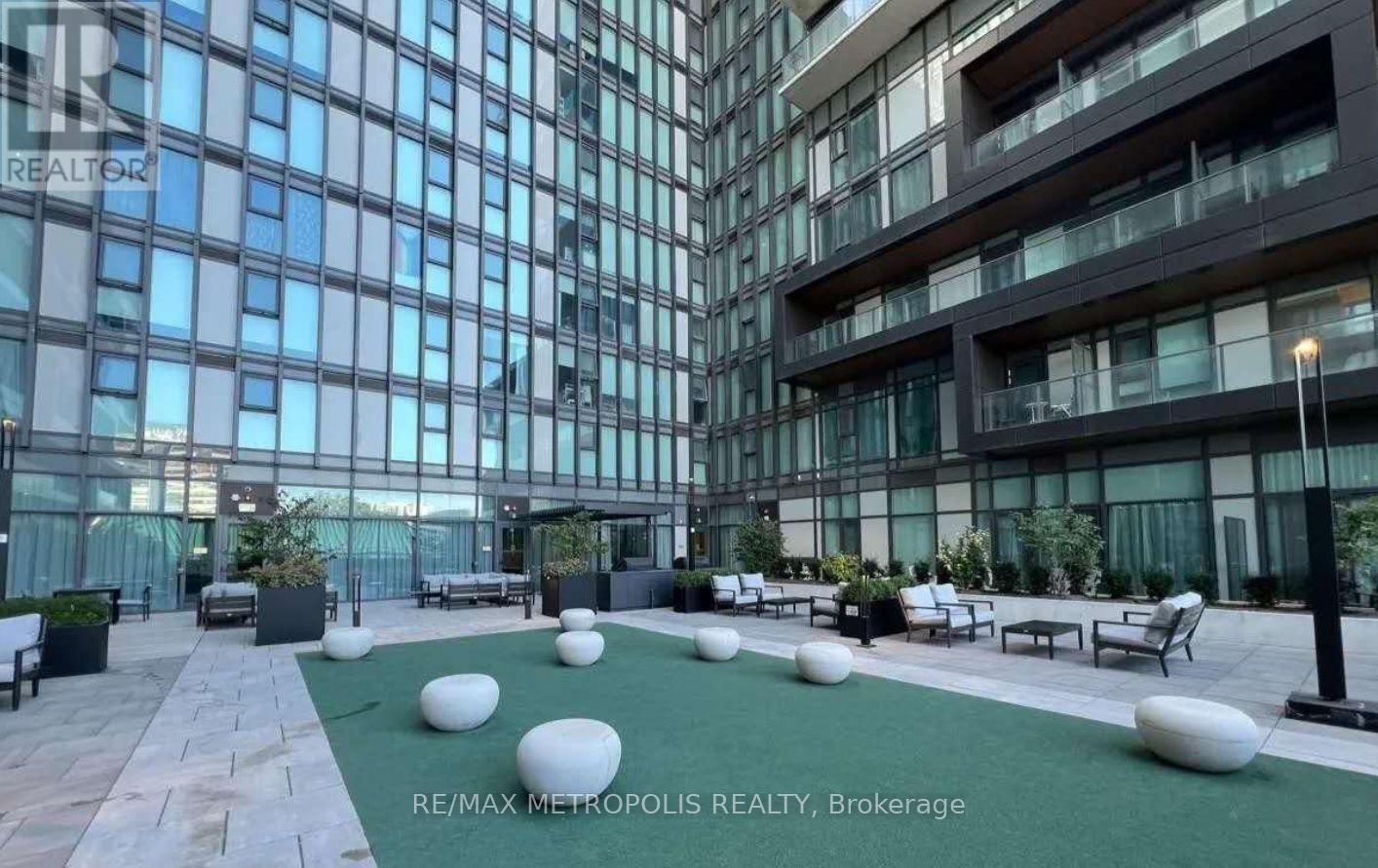 2704 - 1185 Dupont Street, Toronto, Ontario  M6H 0G5 - Photo 19 - W13089822