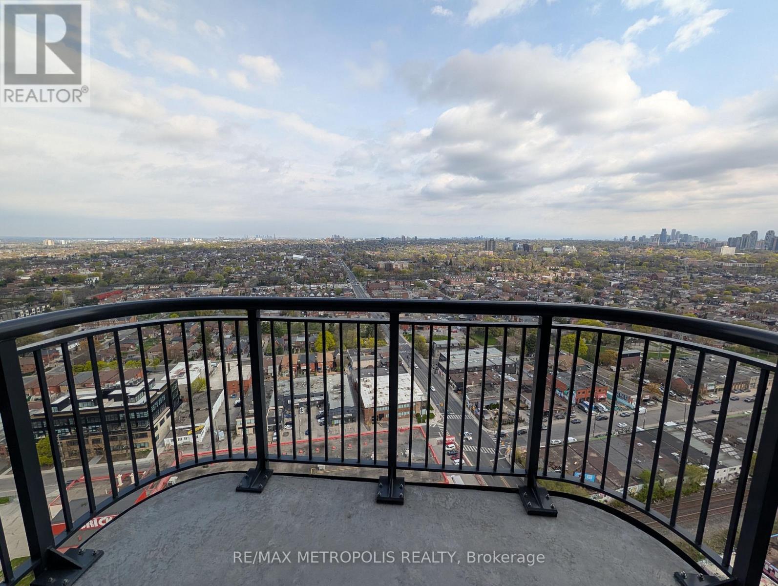 2704 - 1185 Dupont Street, Toronto, Ontario  M6H 0G5 - Photo 8 - W13089822