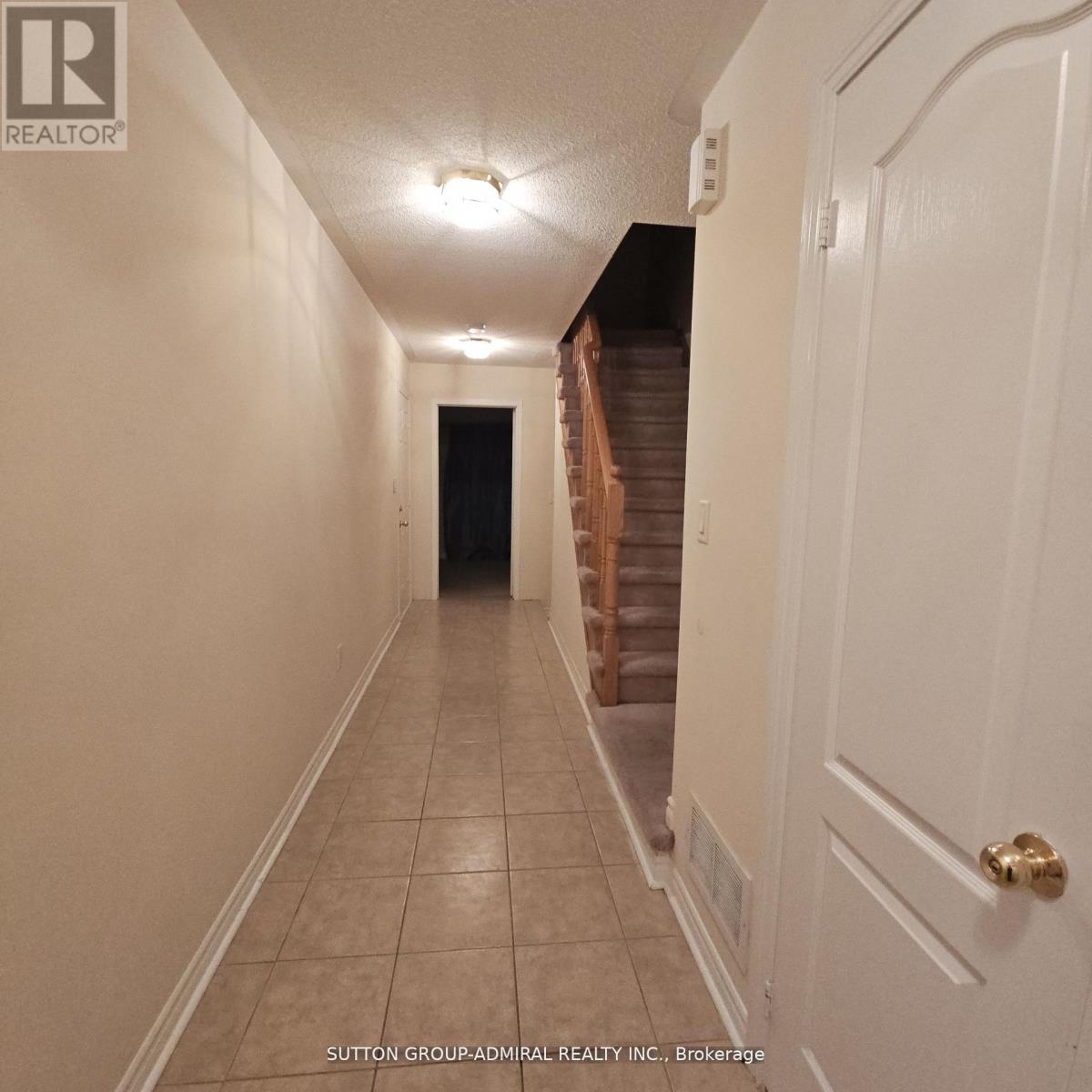 27 Frost King Lane, Toronto, Ontario  M9W 0A5 - Photo 2 - W13089824