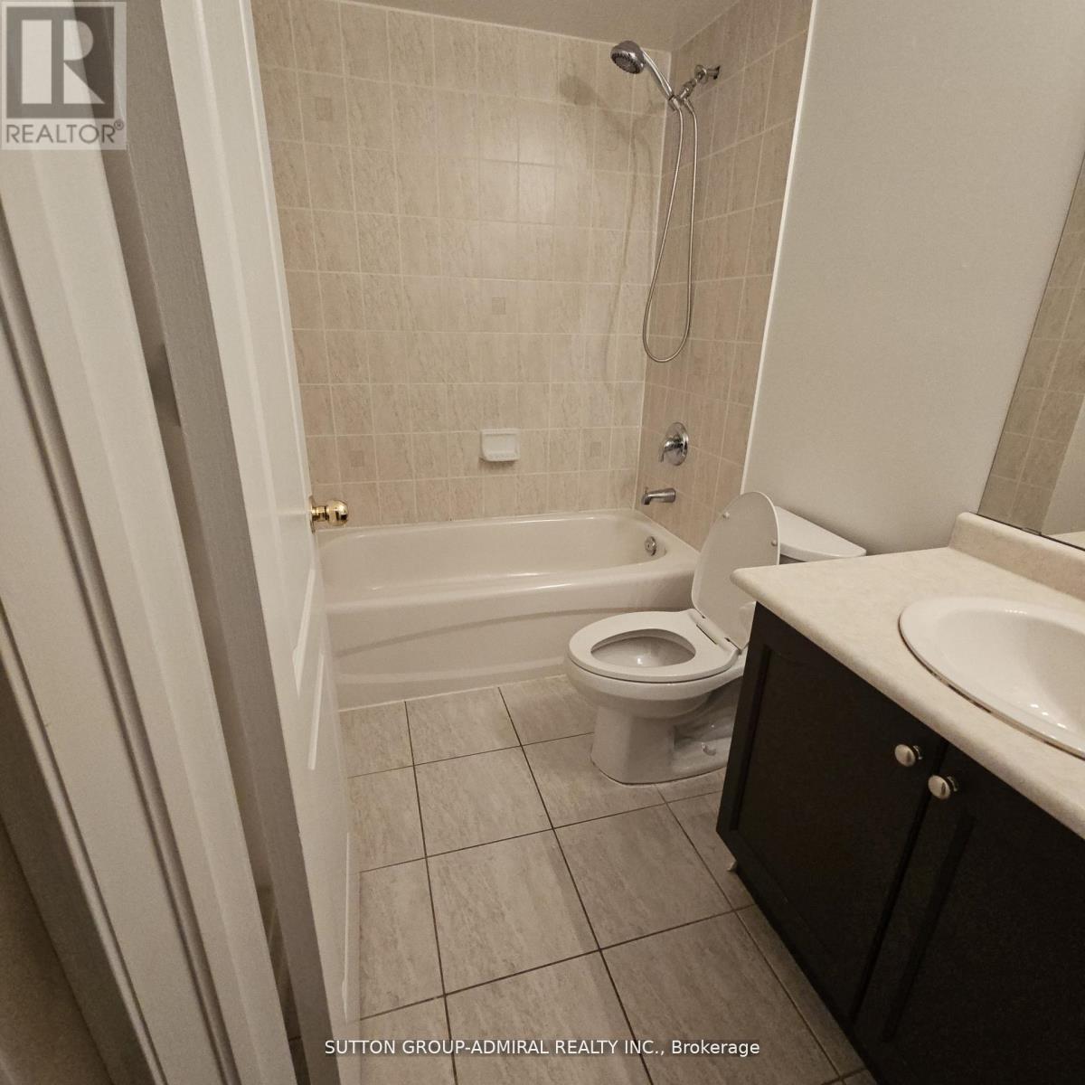 27 Frost King Lane, Toronto, Ontario  M9W 0A5 - Photo 9 - W13089824