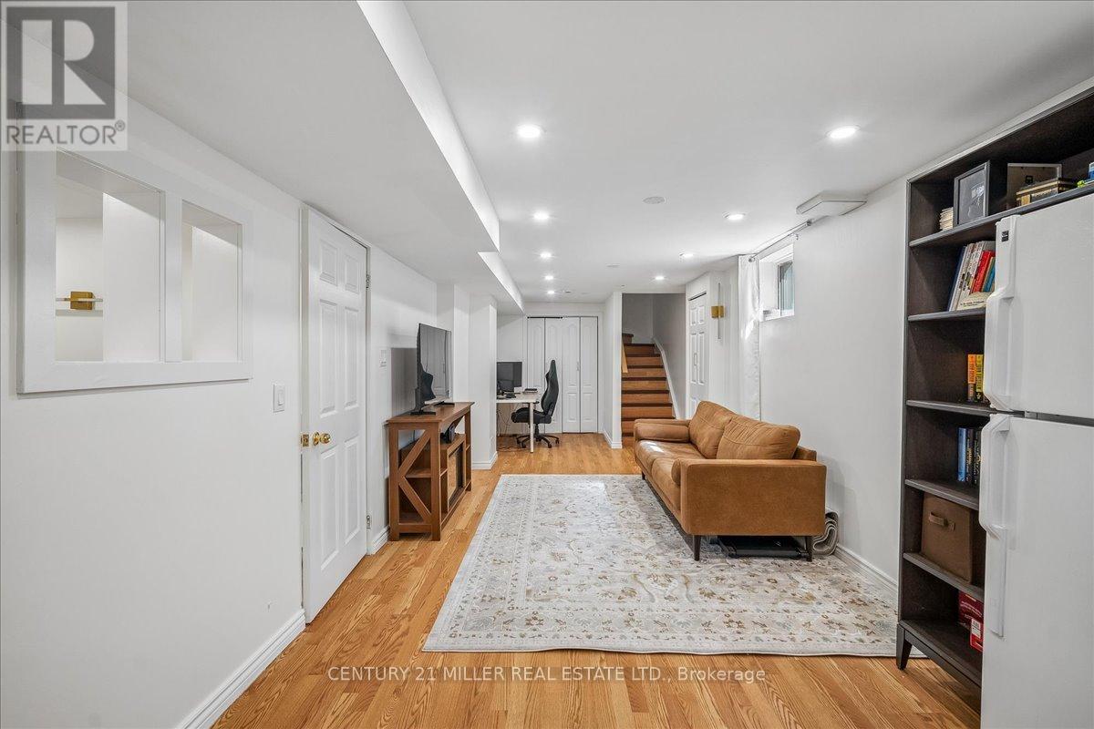 421 Levanna Lane, Oakville, Ontario  L6H 6B8 - Photo 19 - W13089916