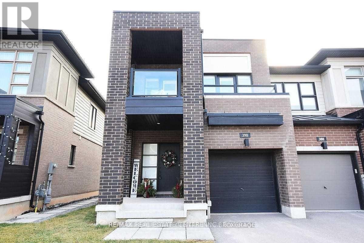 390 Wheat Boom Drive, Oakville, Ontario  L6H 0R4 - Photo 2 - W13089952