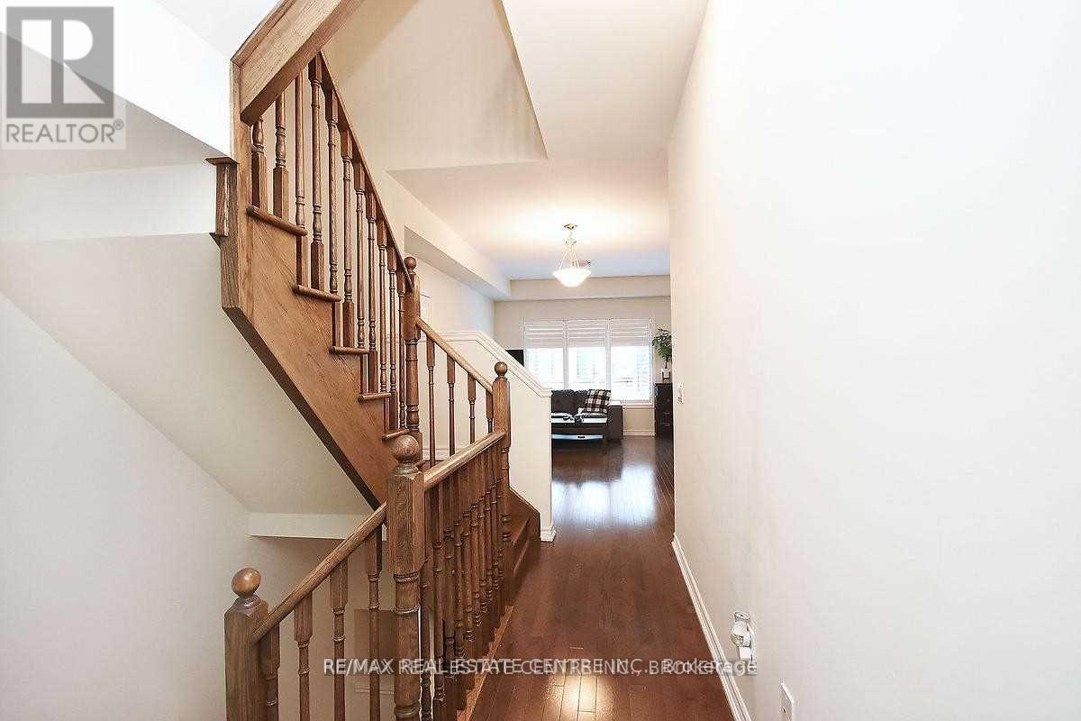 390 Wheat Boom Drive, Oakville, Ontario  L6H 0R4 - Photo 6 - W13089952