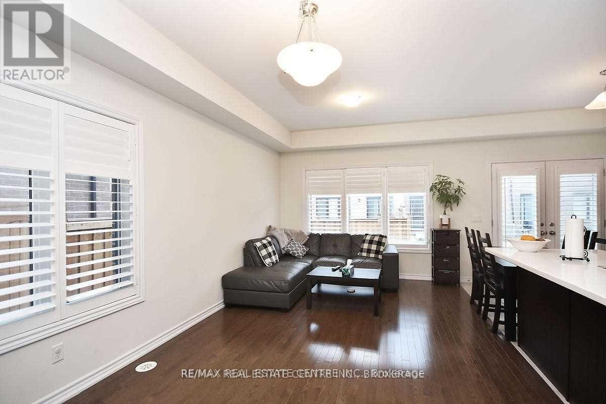 390 Wheat Boom Drive, Oakville, Ontario  L6H 0R4 - Photo 7 - W13089952