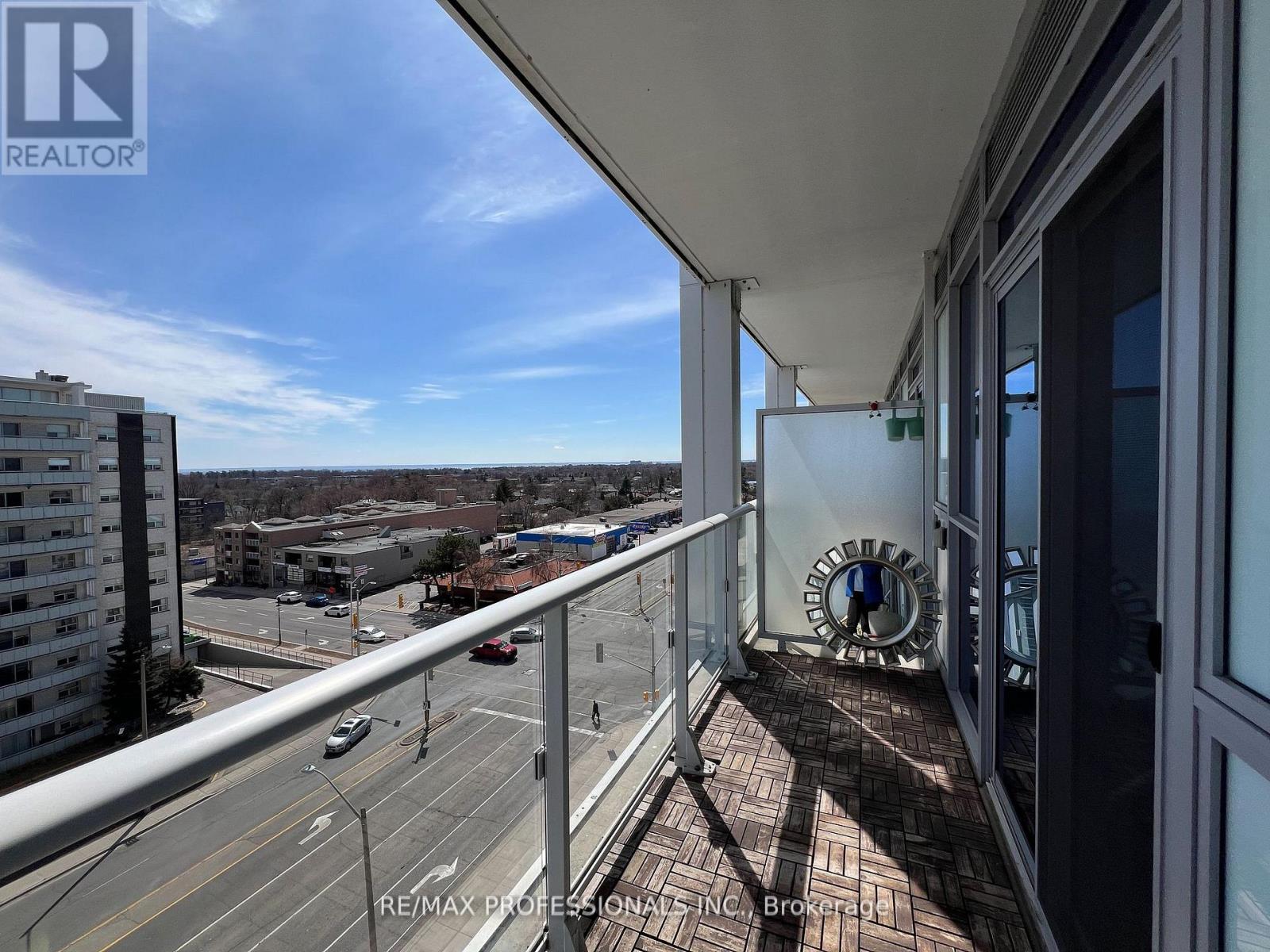708 - 55 Speers Road, Oakville, Ontario  L6K 0H9 - Photo 17 - W13088676