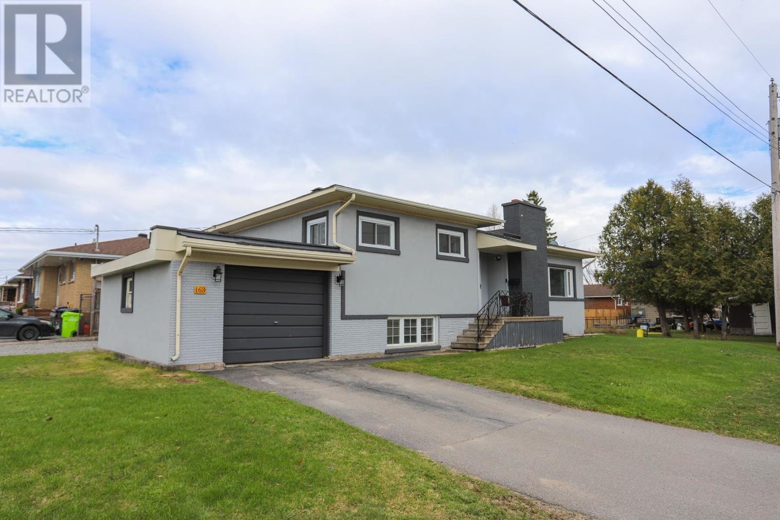 163 Ruth St, Sault Ste. Marie, Ontario  P6C 2E8 - Photo 4 - SM260886