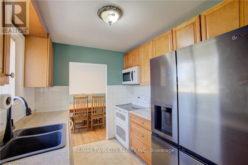 354 Falconer Street, Saugeen Shores, Ontario  N0H 2C2 - Photo 13 - X13089472