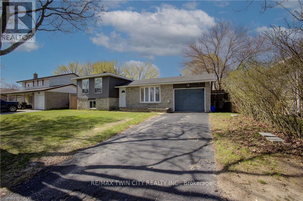 354 Falconer Street, Saugeen Shores, Ontario  N0H 2C2 - Photo 3 - X13089472