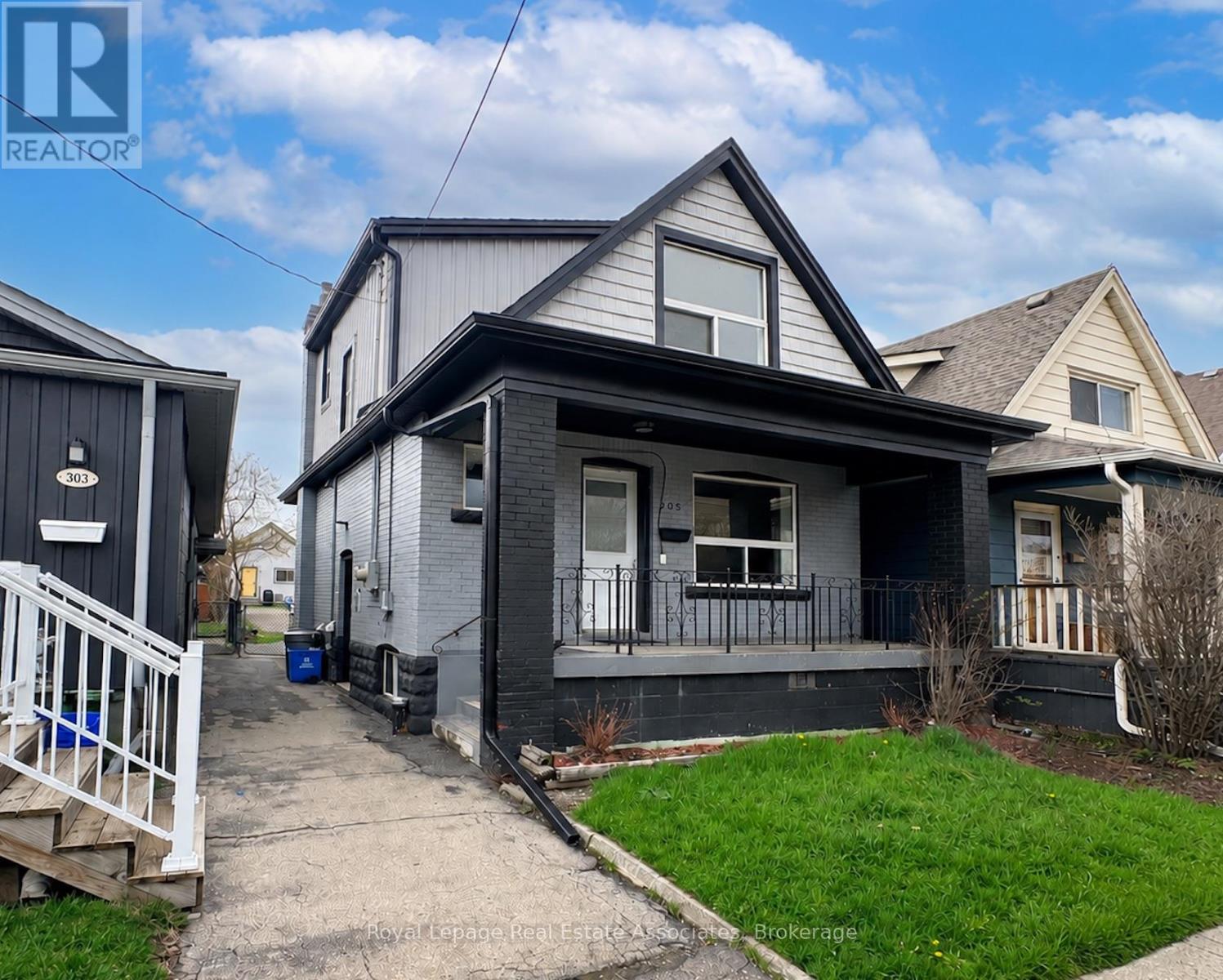 305 WEIR STREET N, Hamilton, Ontario