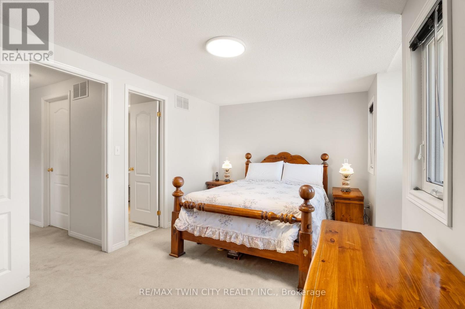 92 Snowdrop Crescent, Kitchener, Ontario  N2E 4G6 - Photo 29 - X13089658